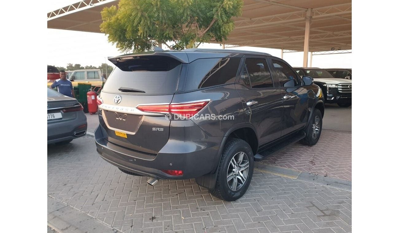 Toyota Fortuner 2.7L (PETROL) - EXCELLENT CONDITION