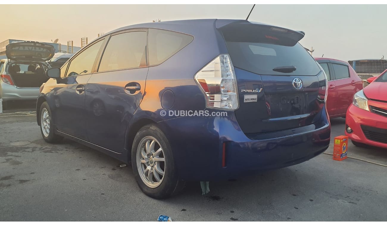 تويوتا برياس Prius Alpha 7 Seater Orignal LHD