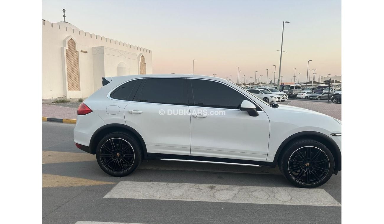 Porsche Cayenne Platinum Edition 3.6L