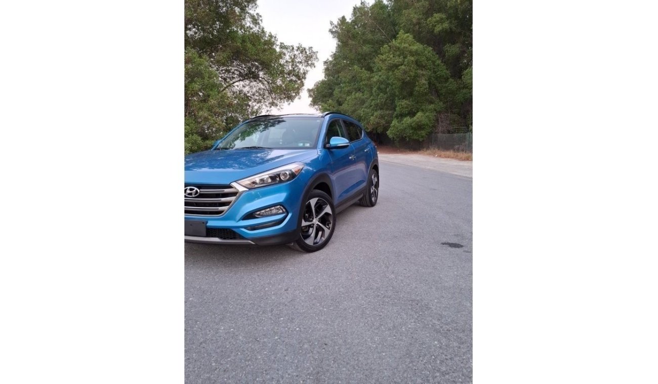 Hyundai Tucson GLS Plus Tucson, American import, accident-free, unpainted, full specifications, panoramic, full spe