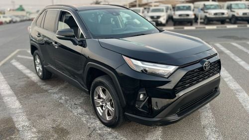 تويوتا راف ٤ 2022 TOYOTA RAV4 XLE - 4Wheel Drive 4X4 - PUSH START - ELECTRIC SEATS - VERY GOOD CONDITION