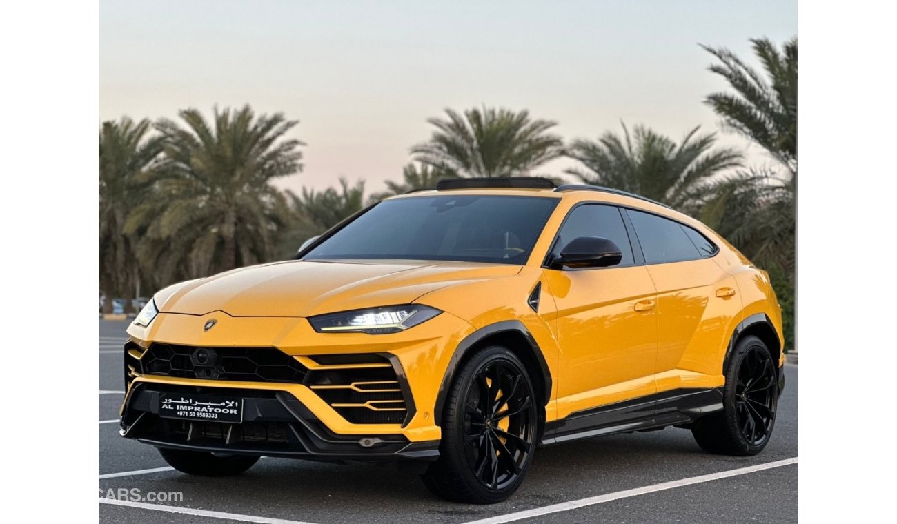 Lamborghini Urus Std Lamborghini Uris 2019 GCC full carbon fibre highest specification 57,000KM  360 camera Car play 