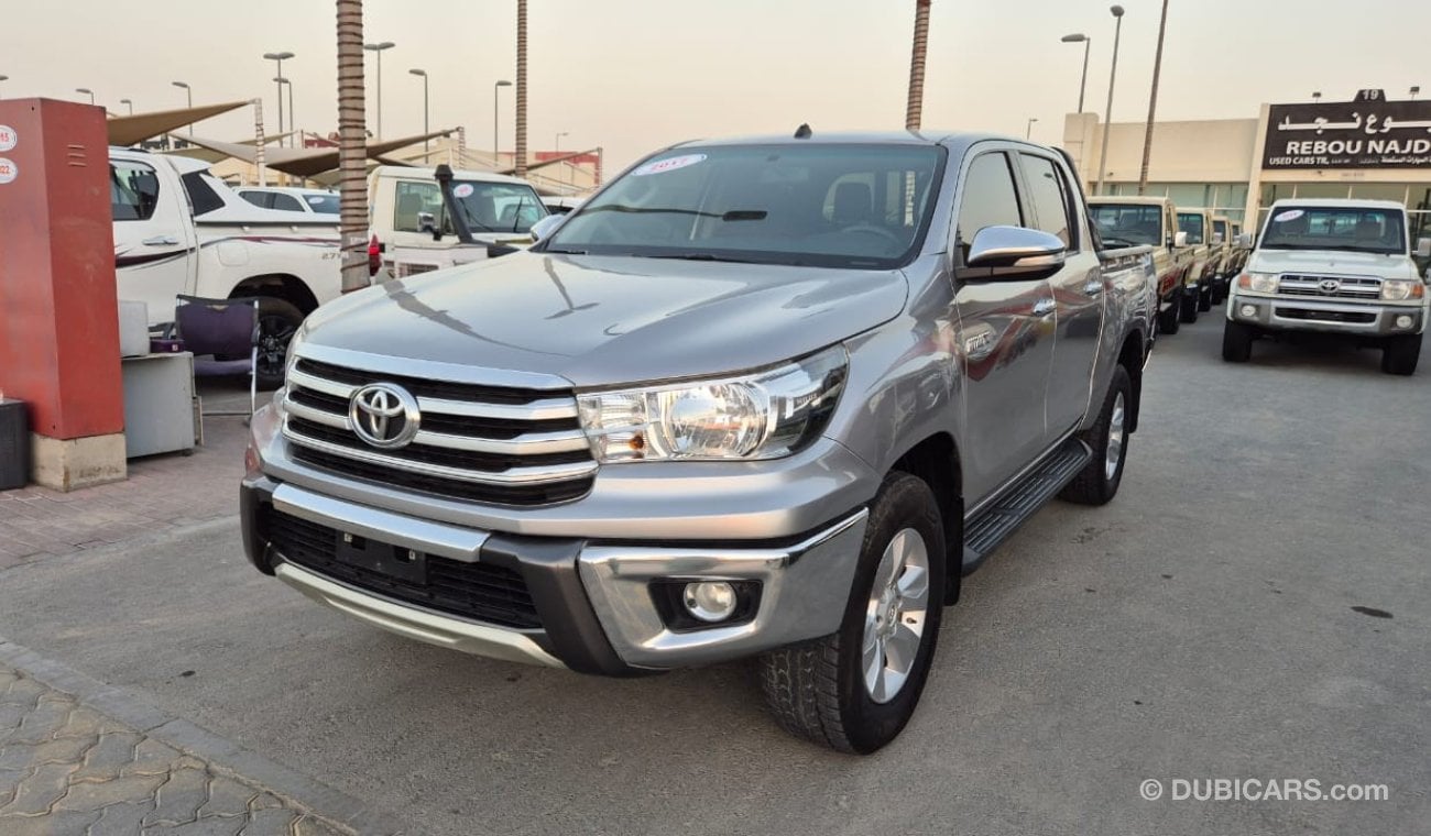 Toyota Hilux 2017 Toyota Hilux SR (AN120), 4dr Double Cab Utility, 2.7L 4cyl Petrol, Manual, Four Wheel Drive. cl