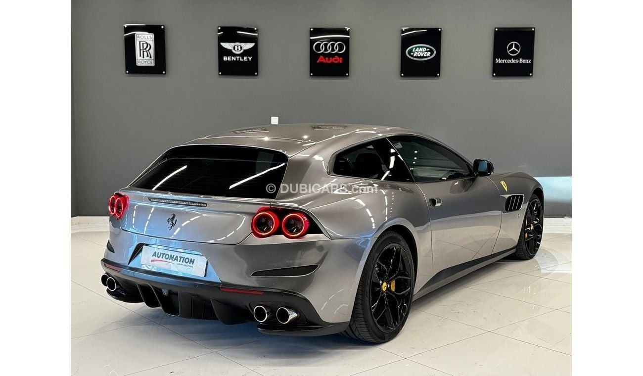 فيراري GTC4Lusso