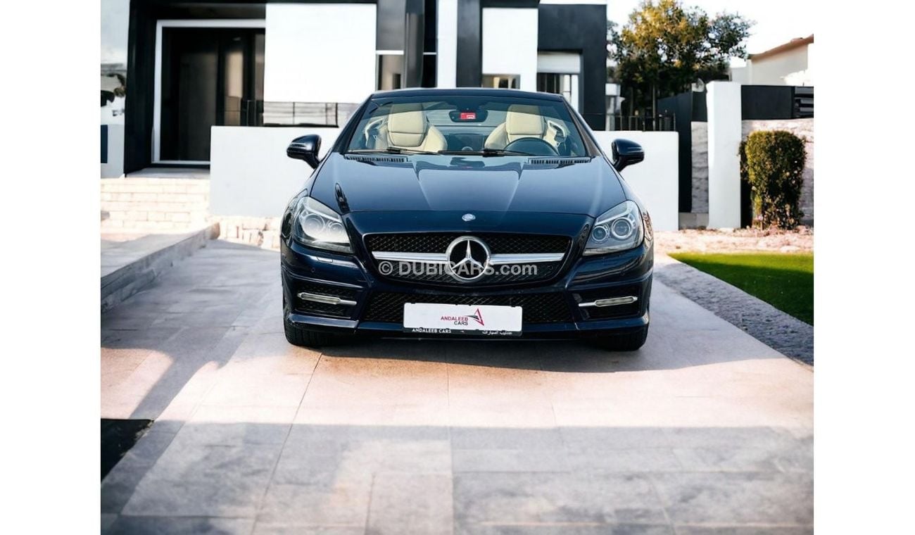 Mercedes-Benz SLK 200 AED 1,330 PM | MERCEDES-BENZ SLK-200 | CONVERTIBLE | GCC | LOW MILEAGE | 0% DWONPAYMENT