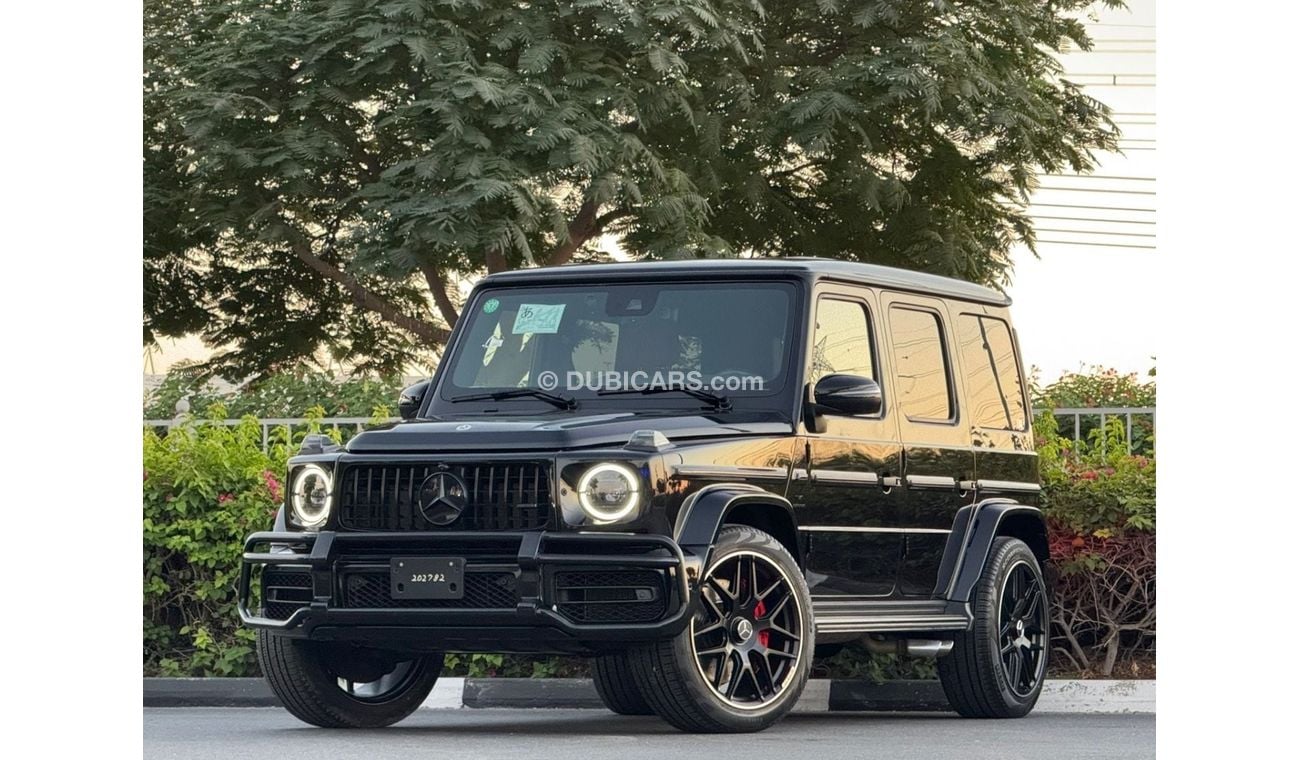 Mercedes-Benz G 63 AMG Double night package with full carbon finer inside