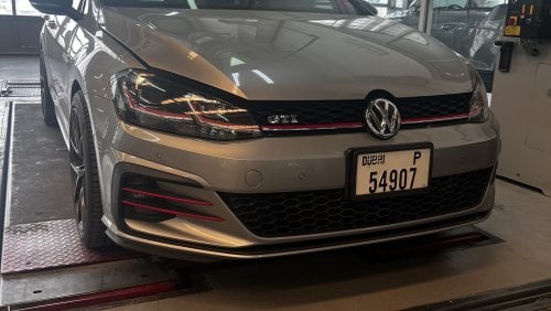 فولكس واجن جولف GTI 2.0 FWD