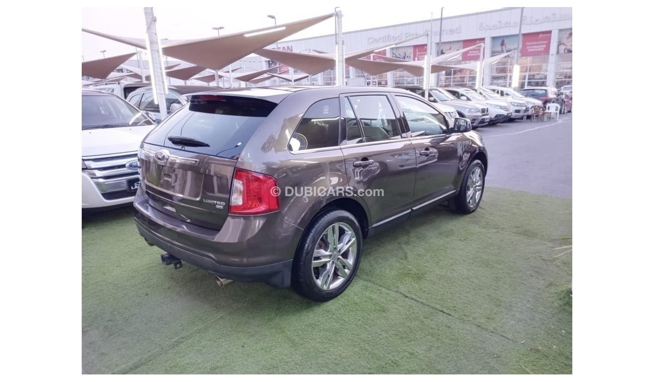 Ford Edge 2011 Gulf model, panoramic cruise control, alloy wheels, sensors, rear spoiler, in excellent conditi