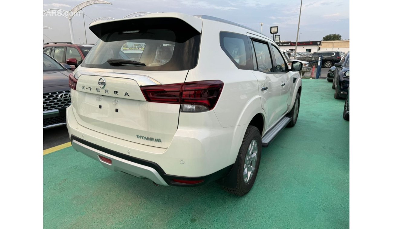 نيسان إكستيرا 2.5L PETROL TITANIUM 4WD 2023 GCC