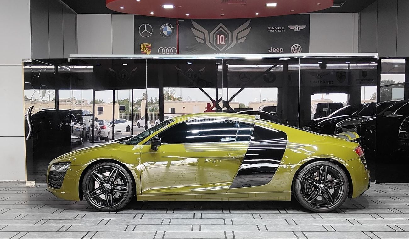 أودي R8 AED 7,500 P.M | 2015 AUDI R8 SPORTS QUATTRO | COUPE | 4.2L V8  430 HP | FSH | LOW KM | GCC