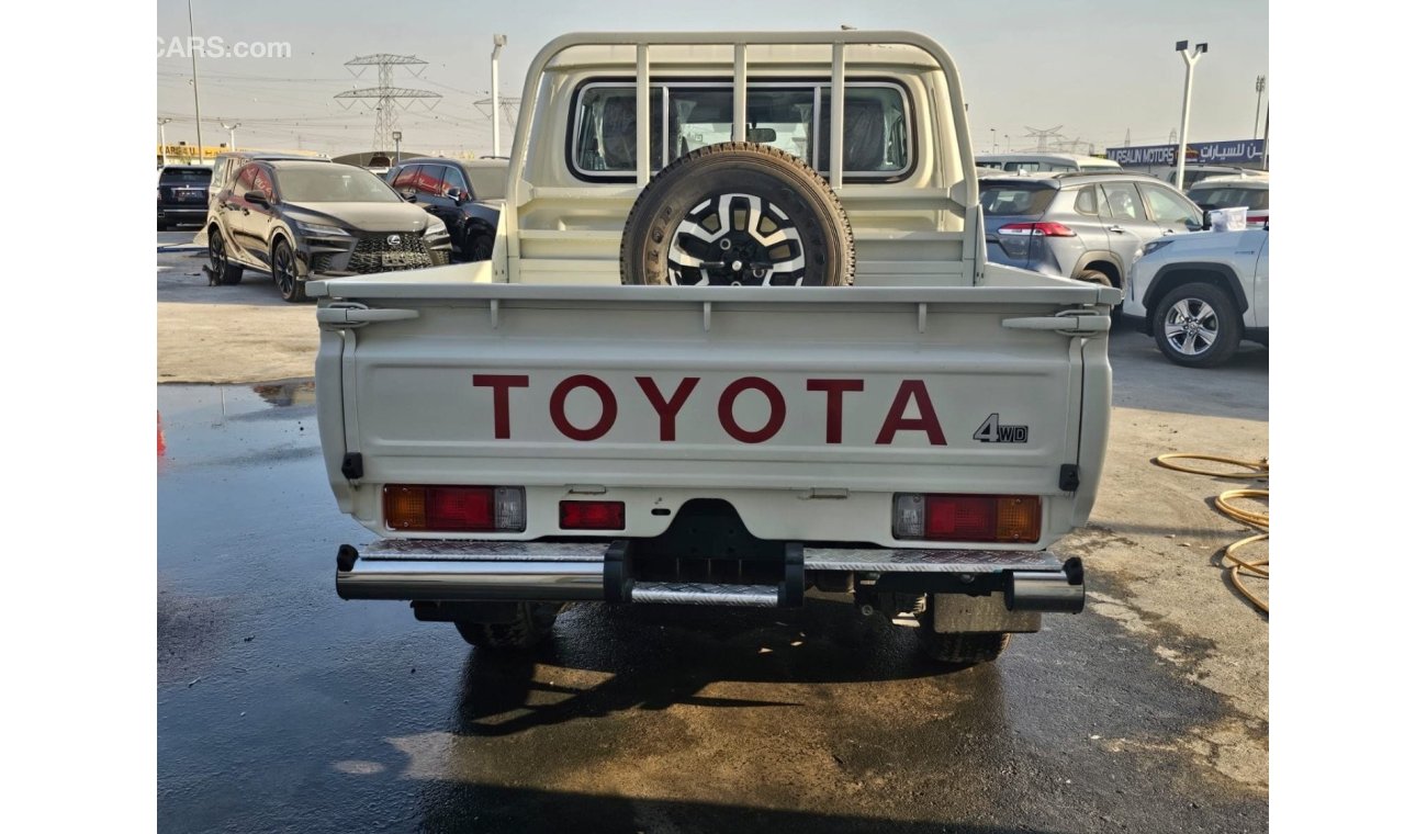 Toyota Land Cruiser Pick Up 2024 TOYOTA LAND CRUISER DOUBLE CABIN 2.8L DIESEL 4 CYLINDER