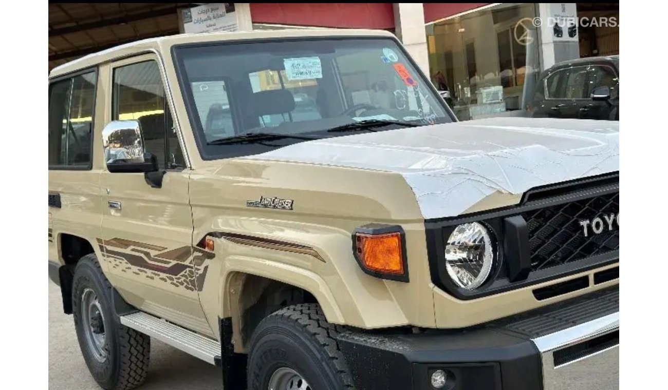 تويوتا لاند كروزر هارد توب 3 أبواب 2800 سي سي ديزل أوتوماتيك 6 سرعات، 4X4، ونش، ديفلوك، شاشة، وضع المسار، حساسات توجيه جلدية، م