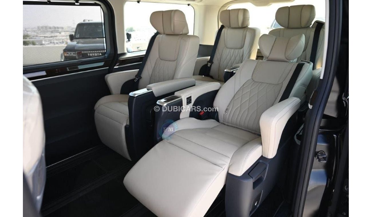 تويوتا جرافينا V Luxury 2.8L Diesel 6-Seater Automatic