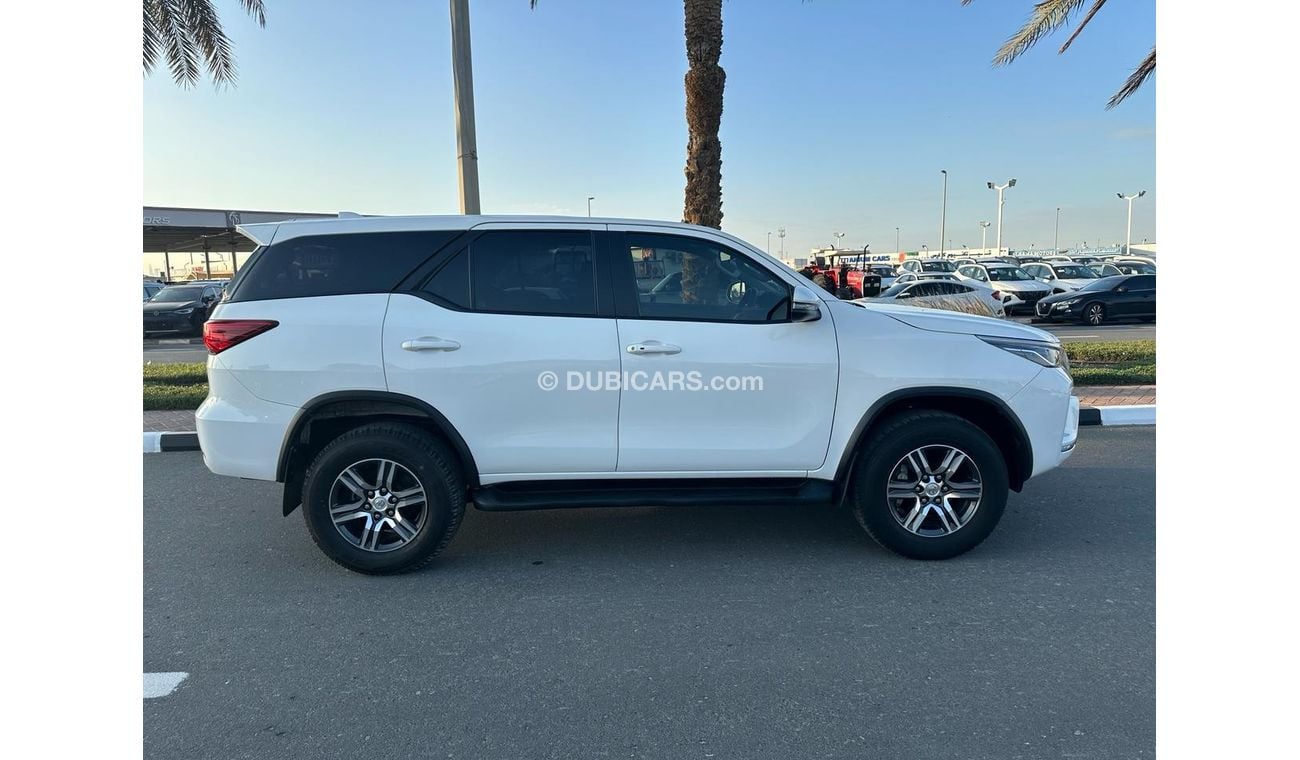 تويوتا فورتونر TOYOTA FORTUNER 2022 MODEL RHD.