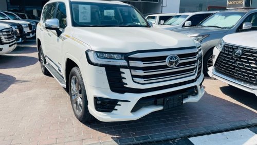 تويوتا لاند كروزر TOYOTA LANDCRUISER VXR 3.5 TWINTURBO 4YEARS WARRANTY FROM ALFUTTAIM