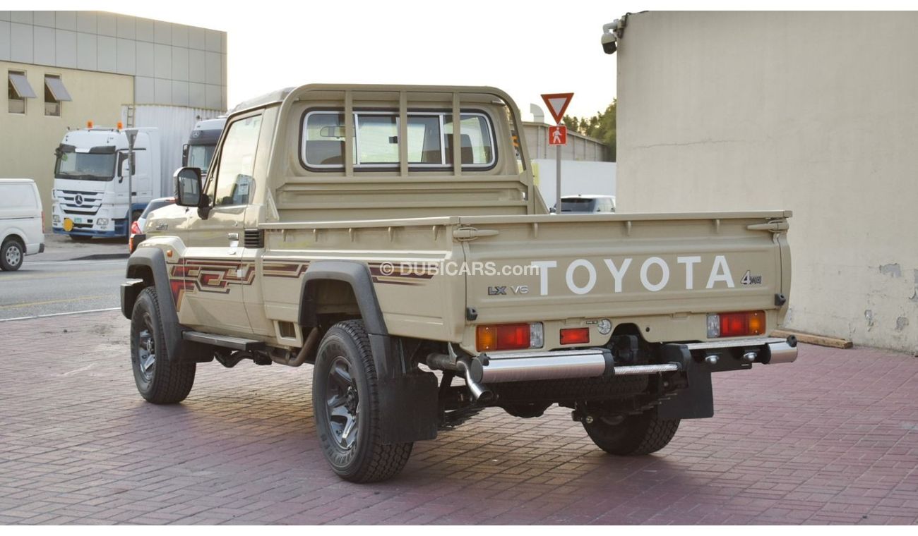 تويوتا لاند كروزر بيك آب LC79 Pickup 4.0L Full Option Automatic