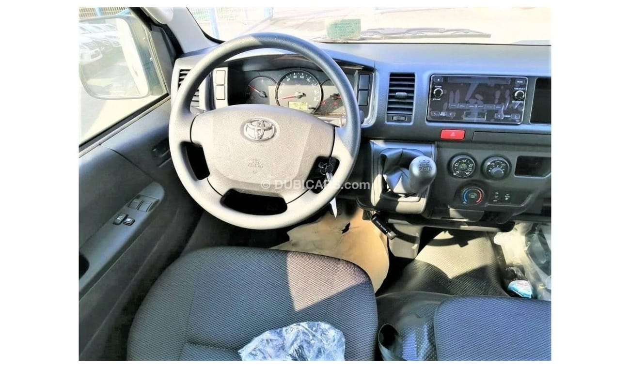 Toyota Hiace 2.5 engine // 2023 model