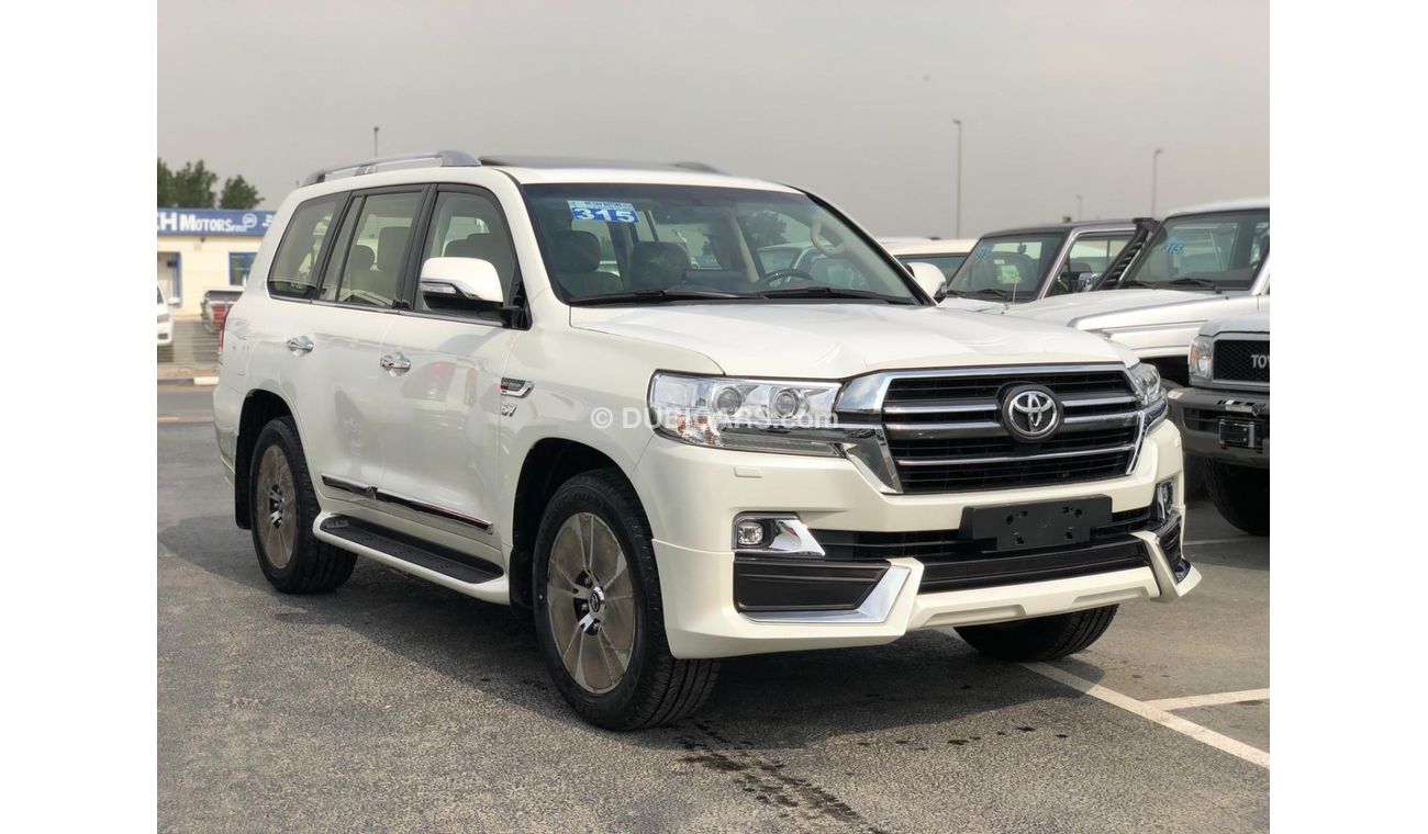 New Toyota Land Cruiser VXR 2021 for sale in Dubai - 490299