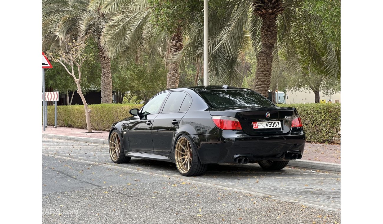 بي أم دبليو M5 BMW M5 E60