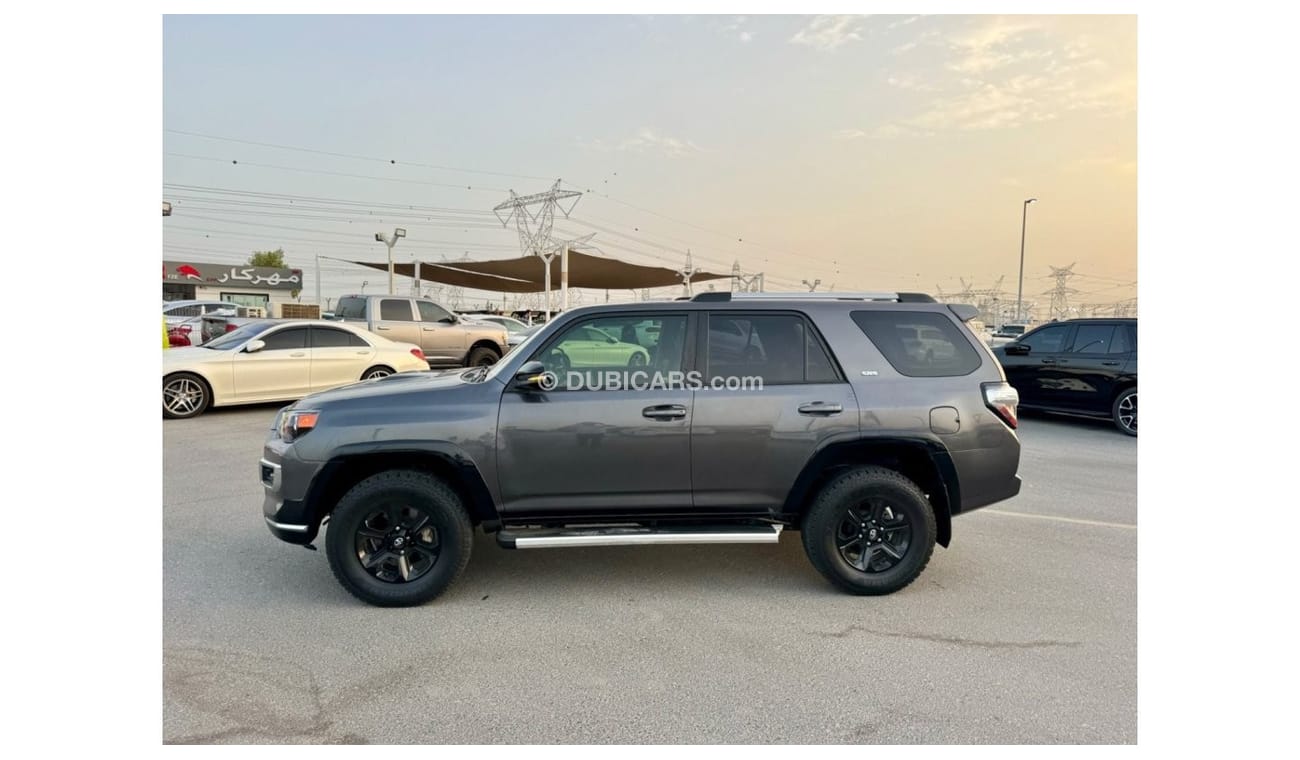 Toyota 4Runner 2019 SR5 PREMIUM SUNROOF 4x4 FULL OPTION US SPEC