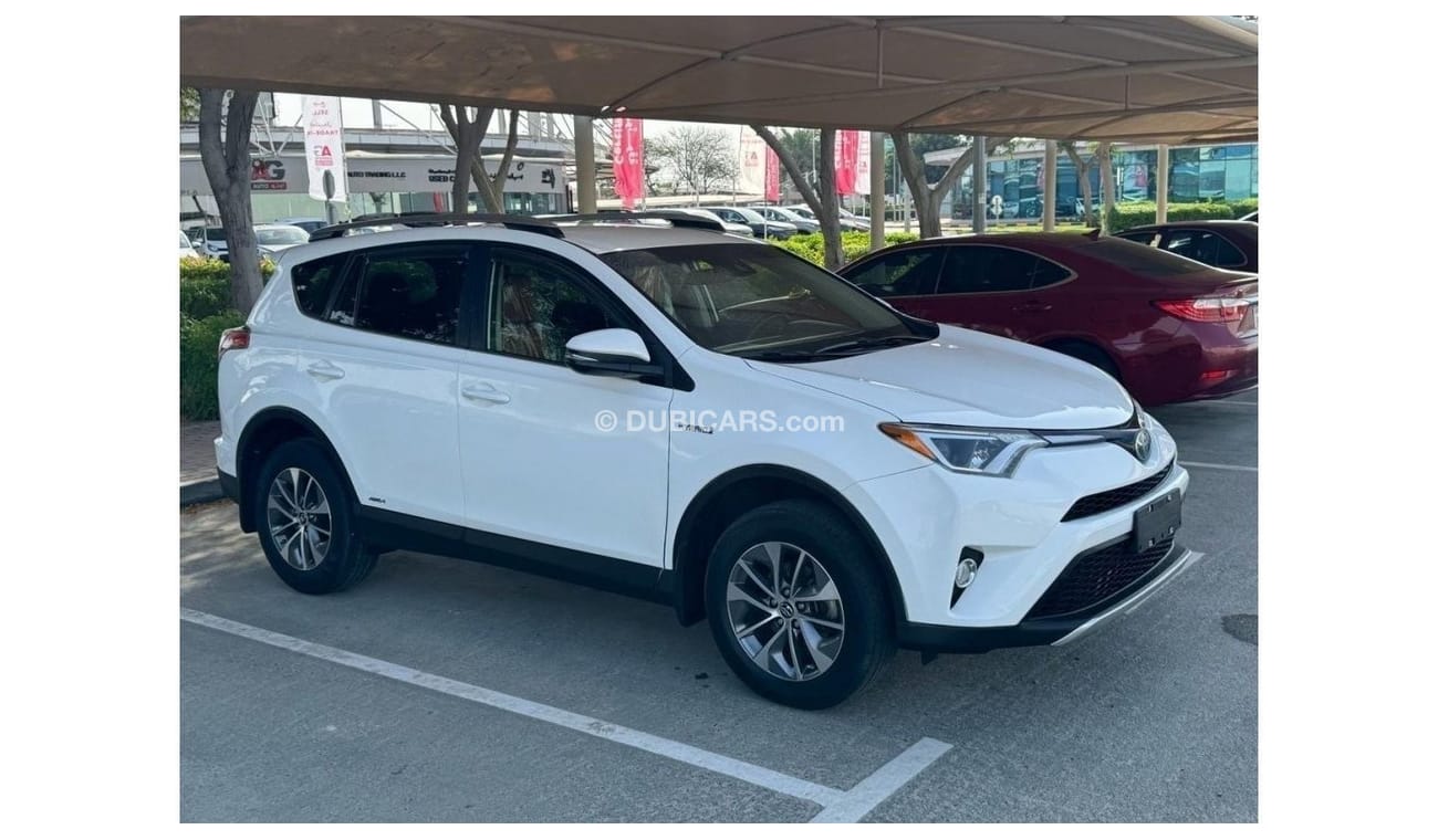 Toyota RAV4 2018 XLE HEV HYBRID ENGINE AWD USA IMPORTED