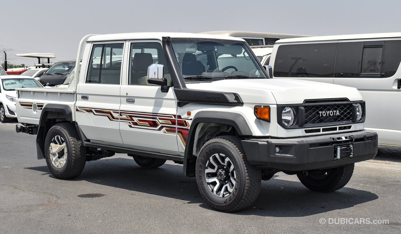 تويوتا لاند كروزر بيك آب 4.0L V6. Double Cabin  A/T