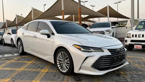 Toyota Avalon Limited Free accident,GCC, Full options, 3.5L, V6