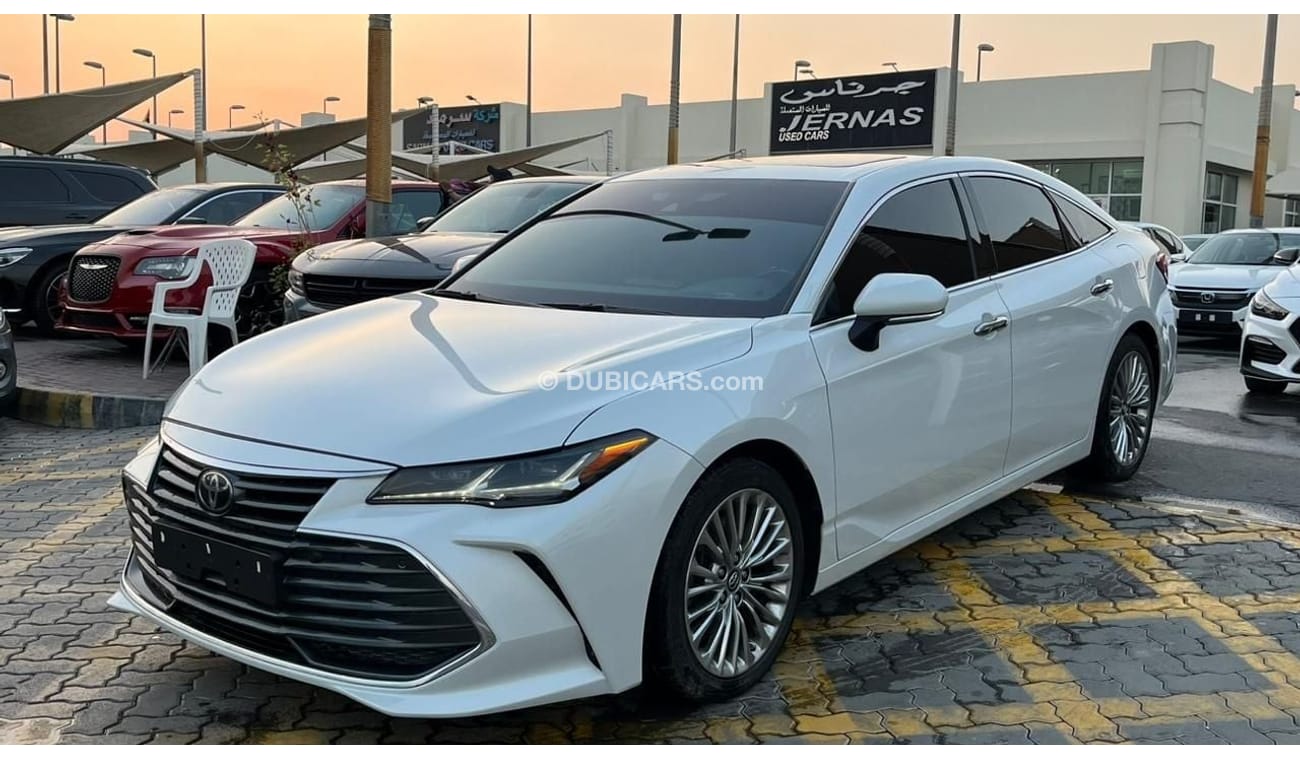 Toyota Avalon Limited Free accident,GCC, Full options, 3.5L, V6