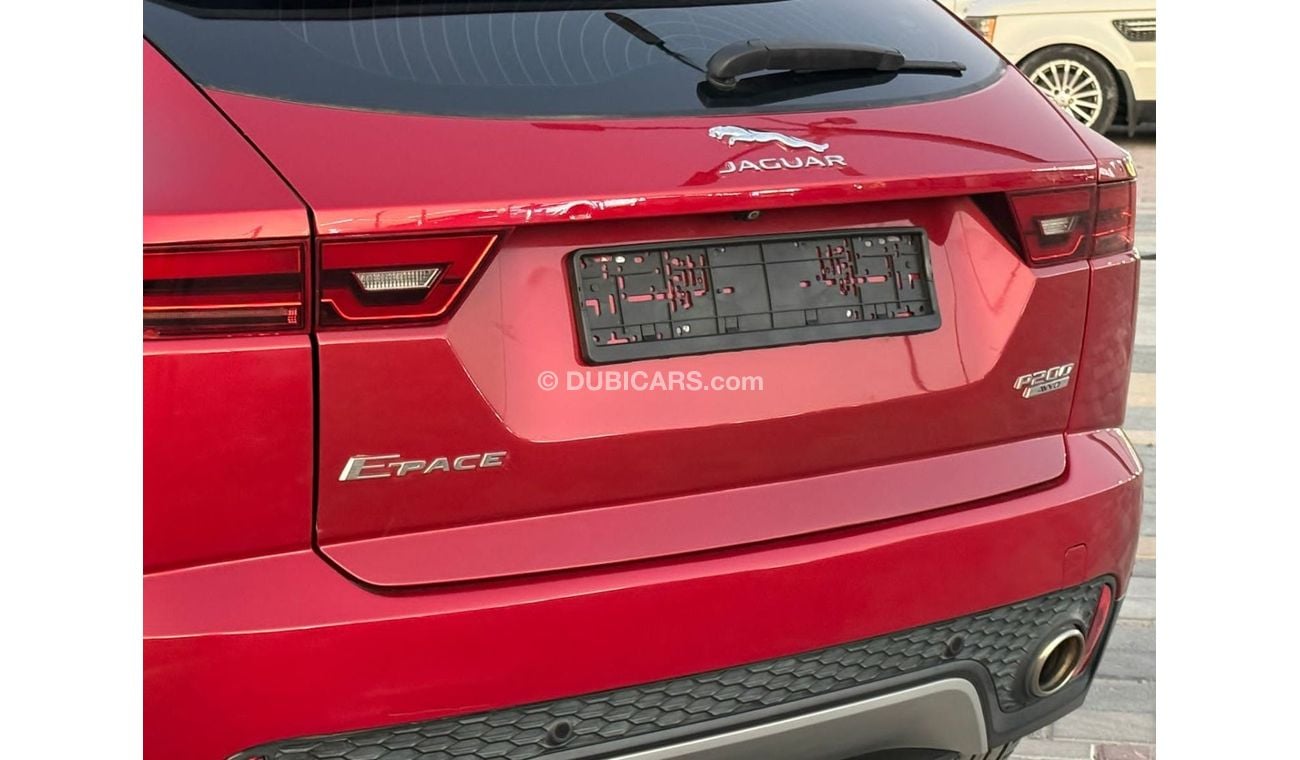 جاكوار E Pace S 2.0L