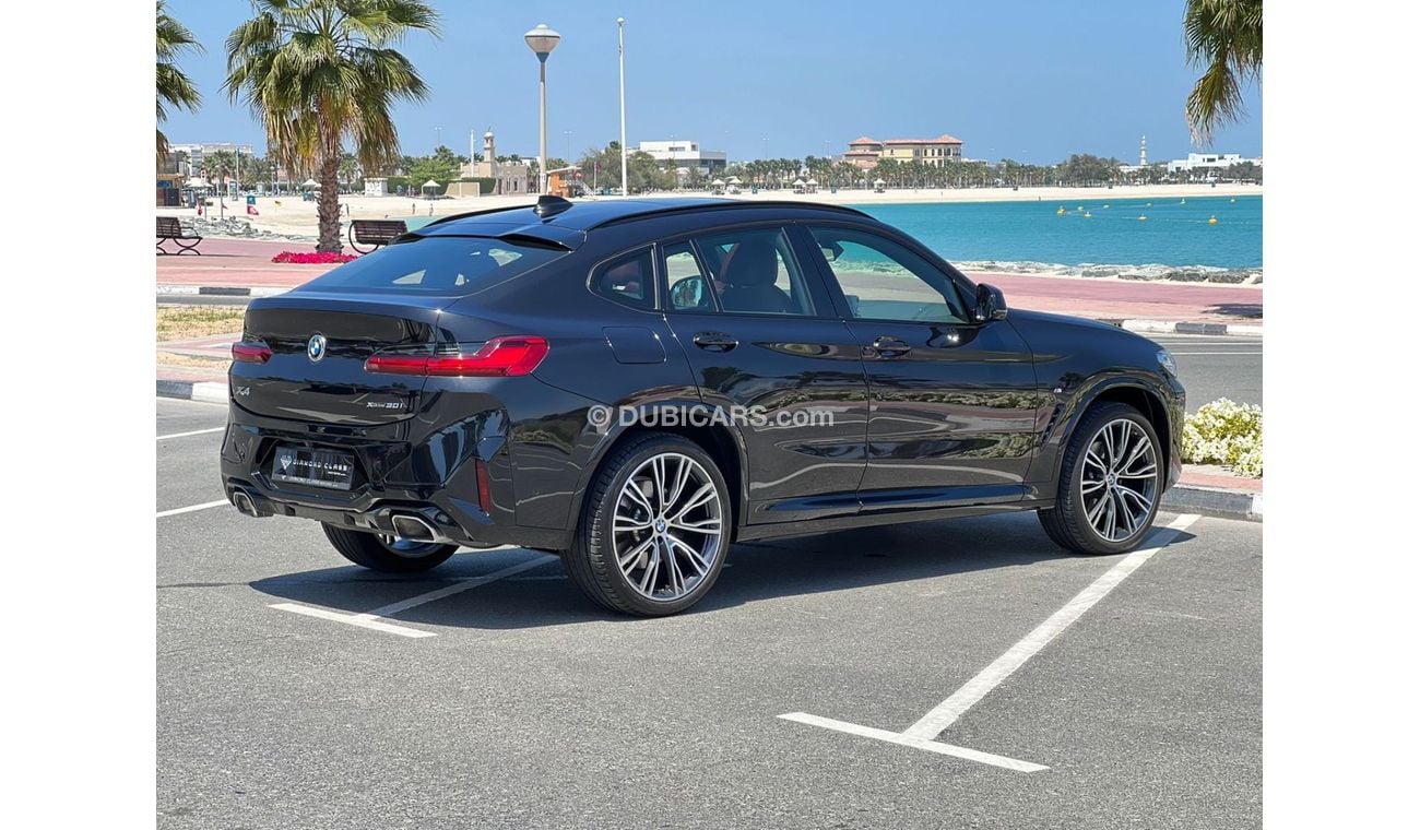 BMW X4 xDrive 30i BMW X4  XDrive 30 i M Kit 2022 GCC Service Contract  Under warranty