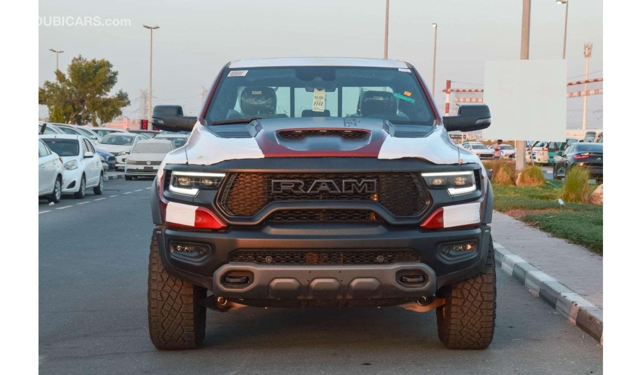 رام 1500 TRX DODGE RAM TRX 6.2L V8 PETROL PICKUP TRUCK 2024