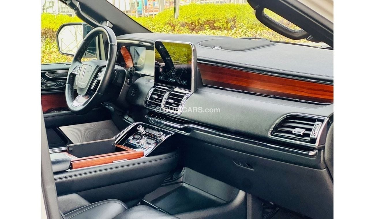 لينكولن نافيجاتور LINCOLN NAVIGATOR | RESERVE | GCC SPECS | YEAR 2019 |  SERVICE HISTORTY | FLEXIBLE DOWN PAYMENT EMI