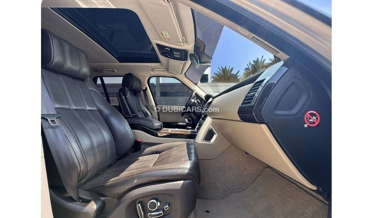 Land Rover Range Rover Vogue SE 5.0L AED 1,930 PM |RANGE ROVER VOUGE SE 5.0SC V8 | GCC | HEAD'S UP DISPLAY |LUXURIOS CABIN