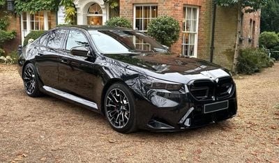 BMW M5 4.4 22.1kWh Steptronic xDrive Euro 6 RIGHT HAND DRIVE