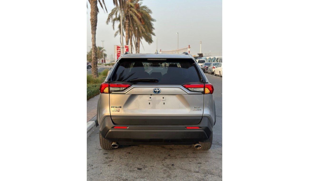 Toyota RAV4 Hybrid Toyota Rav4 2021 XLE