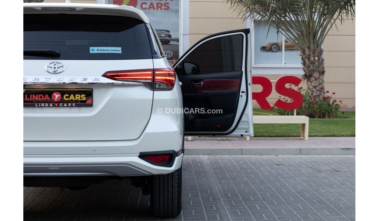 تويوتا فورتونر Toyota Fortuner TRD Sportivo 2018 GCC (LOW MILEAGE) under Warranty with Flexible Down-Payment.