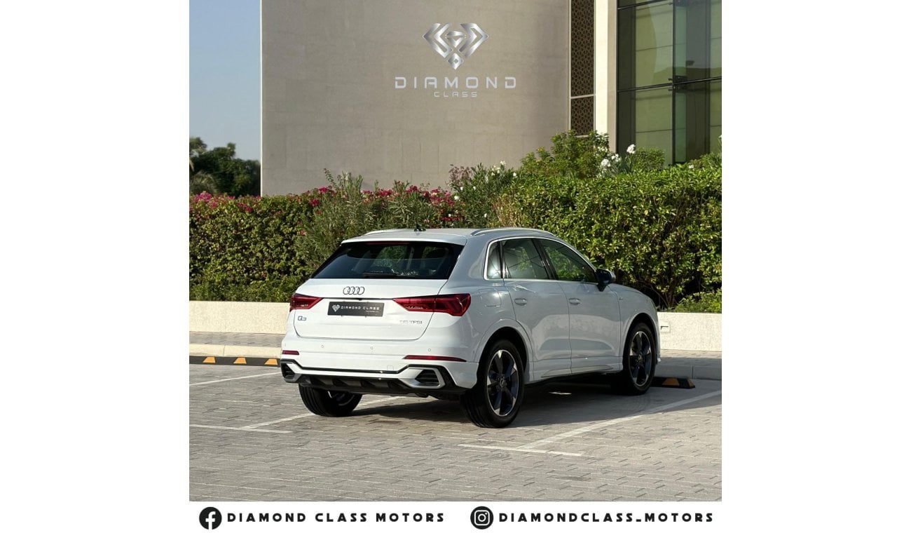 Audi Q3 Audi Q3 TFSI 35 S Line  F Dynamic ‐ Panoramic Brand New  2024