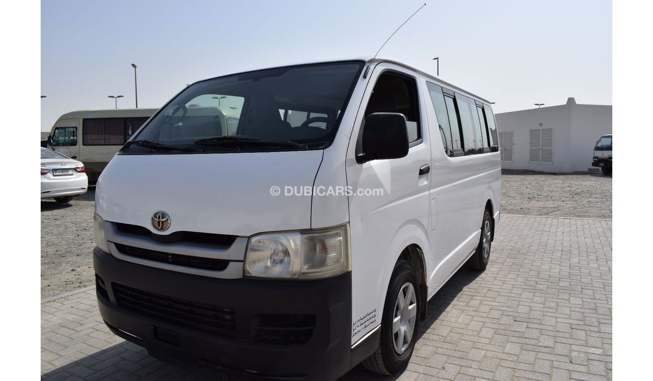 Toyota Hiace Toyota Hiace 13 seater, model:2008. only done 150000 km