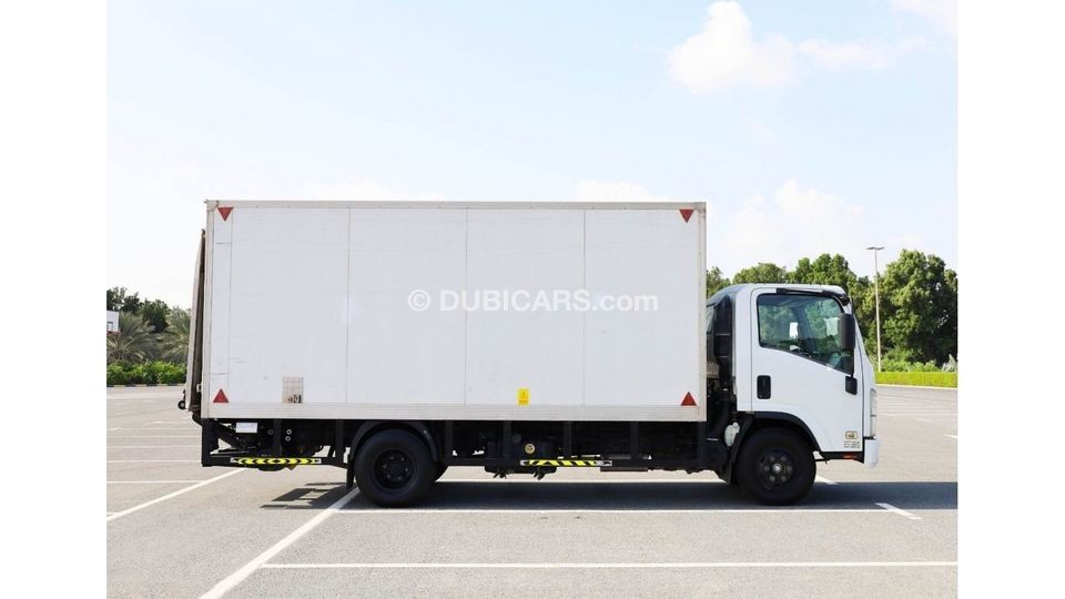 Used Isuzu NPR | BAR CARGO-LIFT ( TAIL LIFT ) | INSULATED BOX | GCC ...