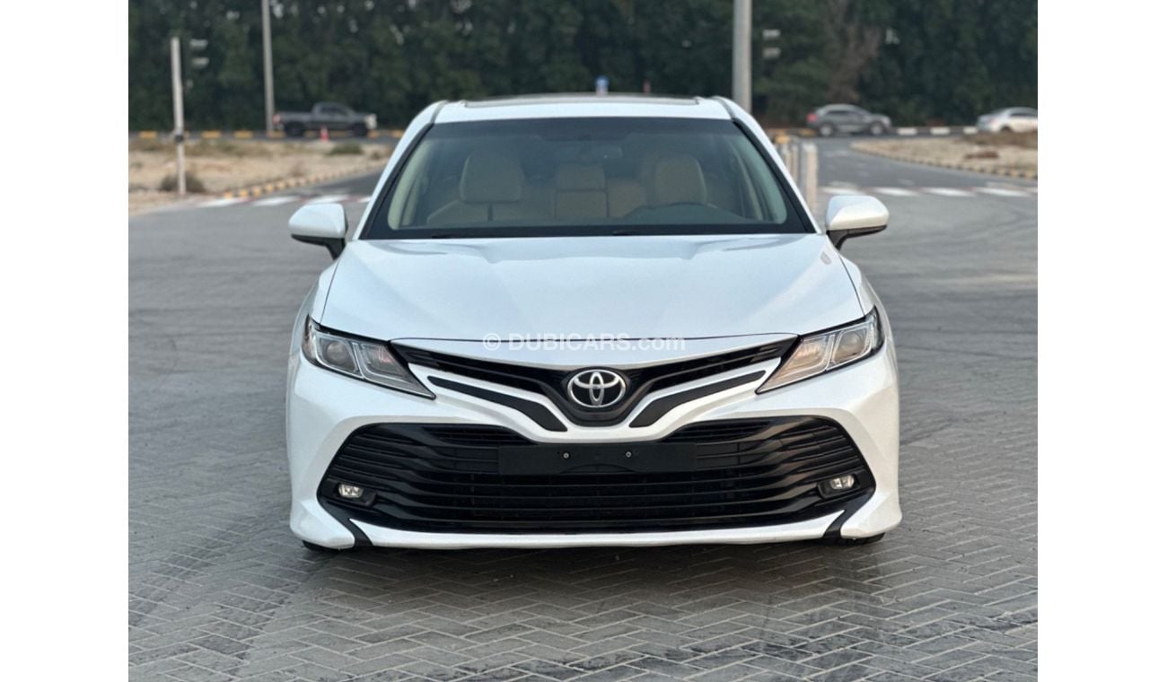 Toyota Camry LE 2.5L (204 HP) MODEL 2018 GCC CAR PERFECT CONDITION INSIDE AND OUTSIDE FULL OPTION SUN ROOF