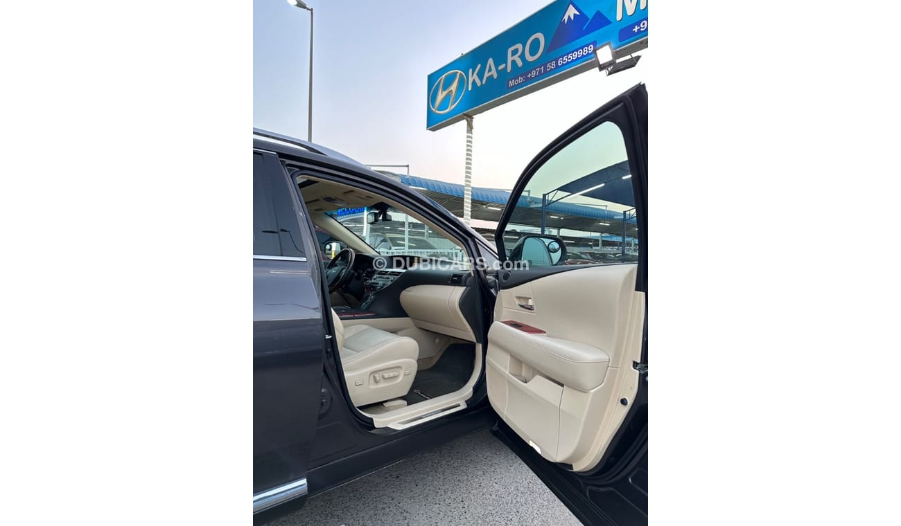 لكزس RX450hL Lexus RX 450 hybrid with 3.5 engine in excellent condition full floor Nice in a beautiful color.