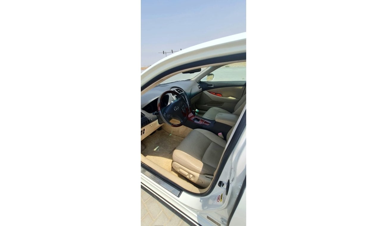 Lexus ES350 MODEL 2008 GCC CAR PERFECT CONDITION INSIDE AND OUTSIDE FULL OPTION SUN ROOF LEATH SEATS