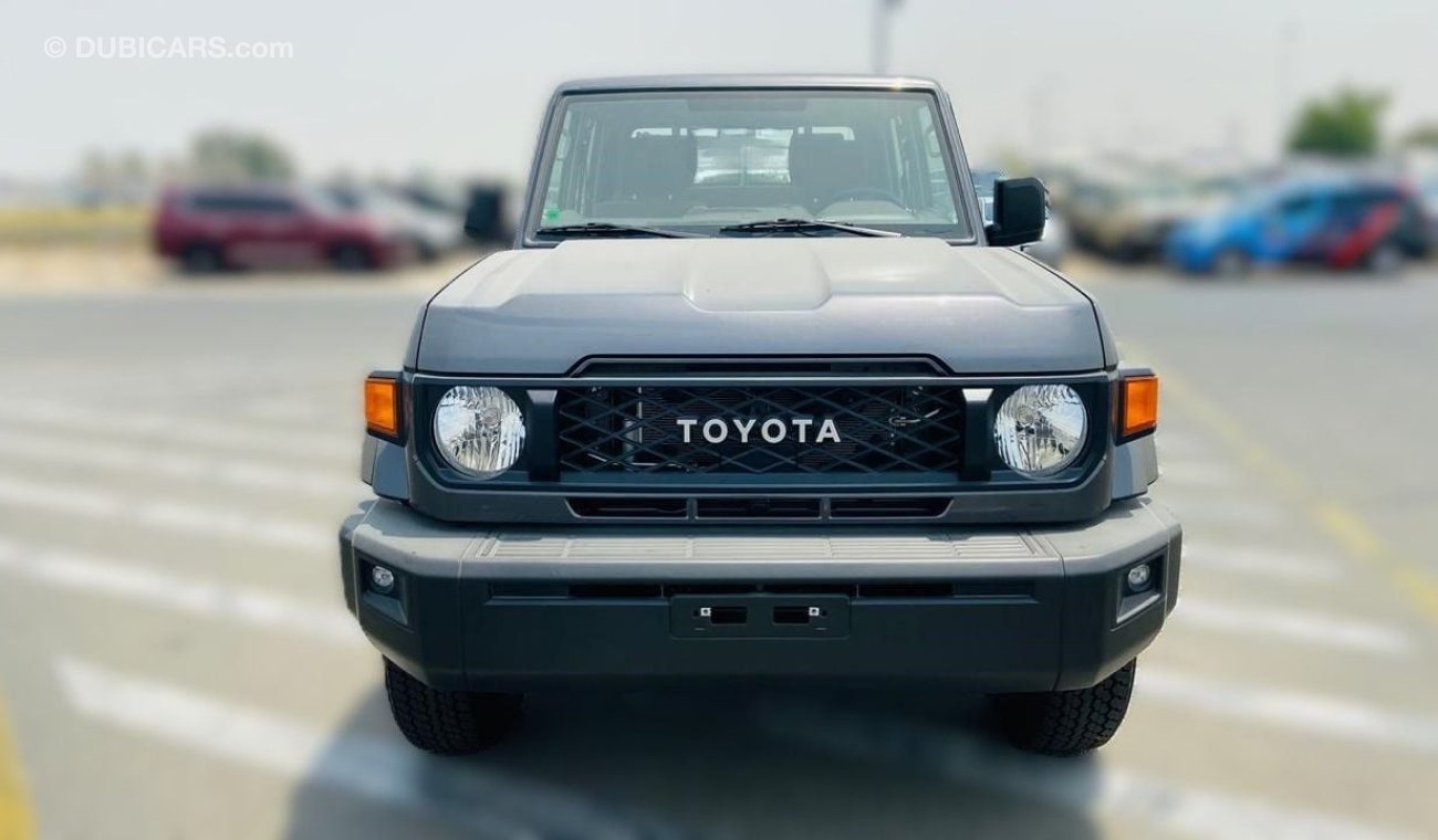 تويوتا لاند كروزر بيك آب 2024 Toyota Land Cruiser Hard Top LX 4.0L V6 With Diff Lock