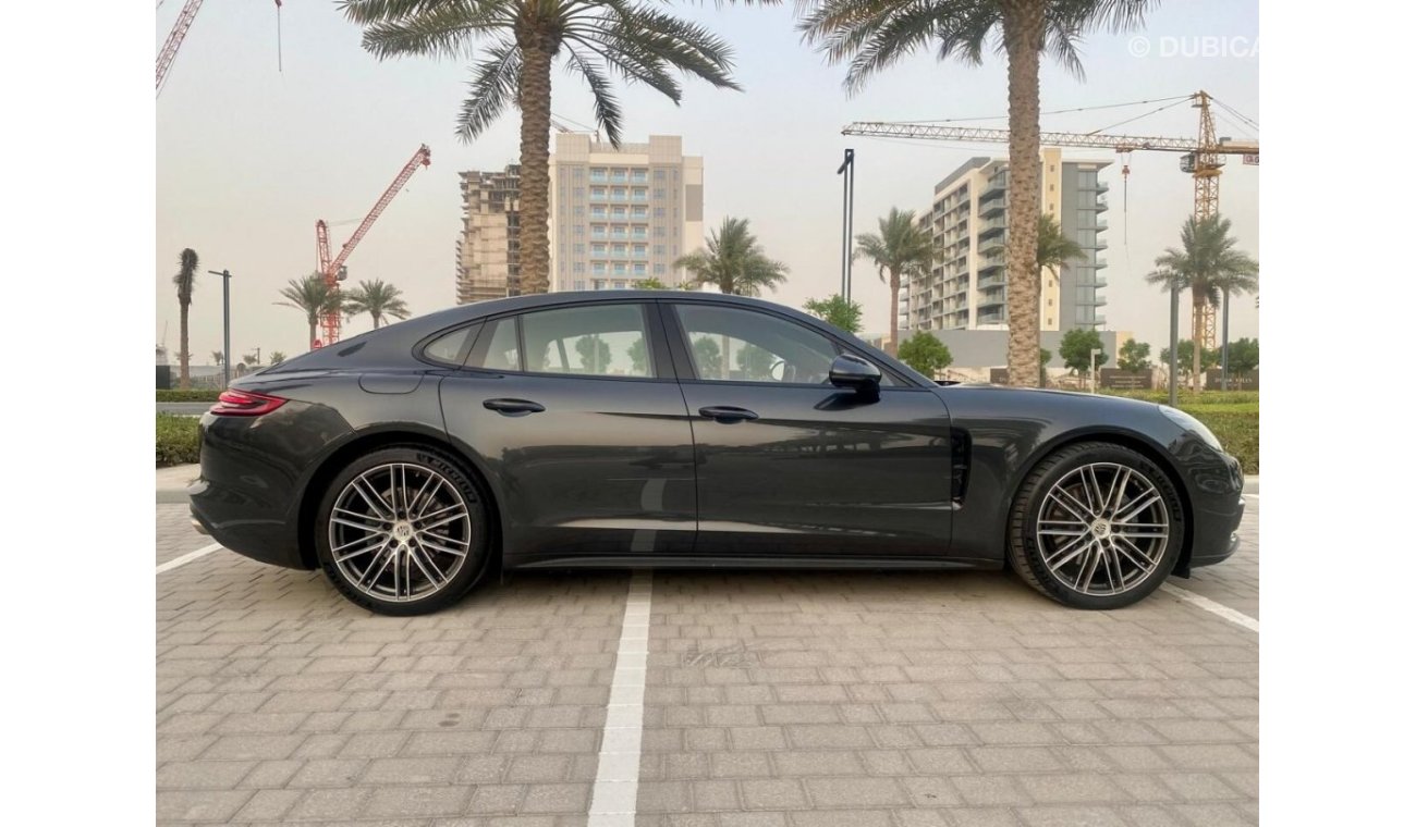 Porsche Panamera 4S