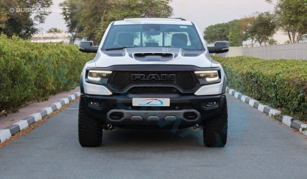 رام 1500 TRX V8 6.2L SRT , Carbon Fiber , 2024 GCC , 0Km , (With Bead-Lock & Tire Carrier) , (ONLY FOR EXPORT)