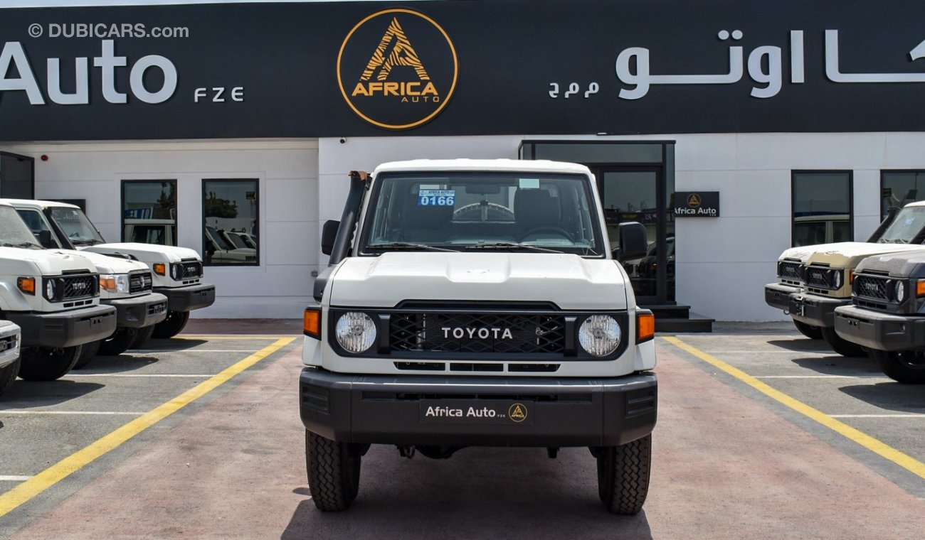 Toyota Land Cruiser Pick Up LC79 DC 4.2 Diesel M/T WITH DIFFLOCK YM 2024