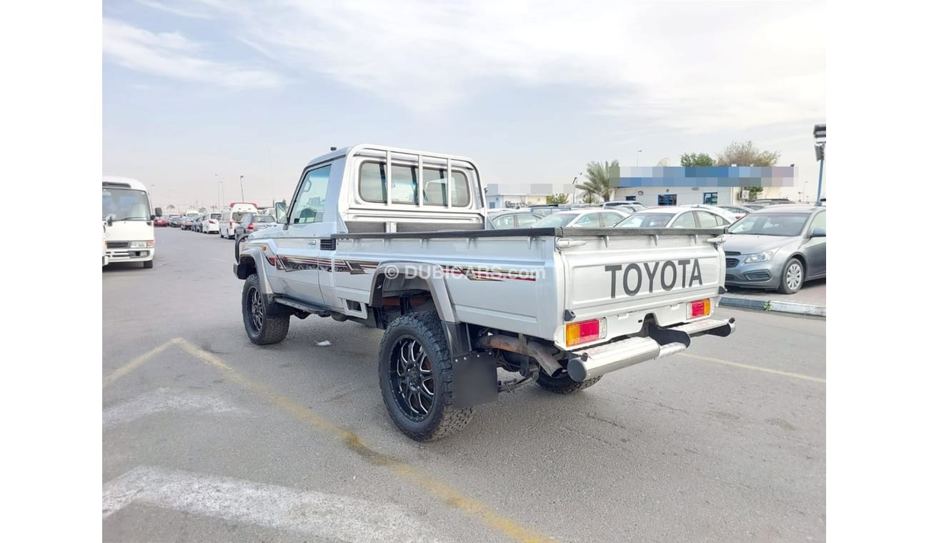 Toyota Land Cruiser Pick Up TOYOTA LAND CRUISER PICK UP RIGHT HAND DRIVE(PM08993)