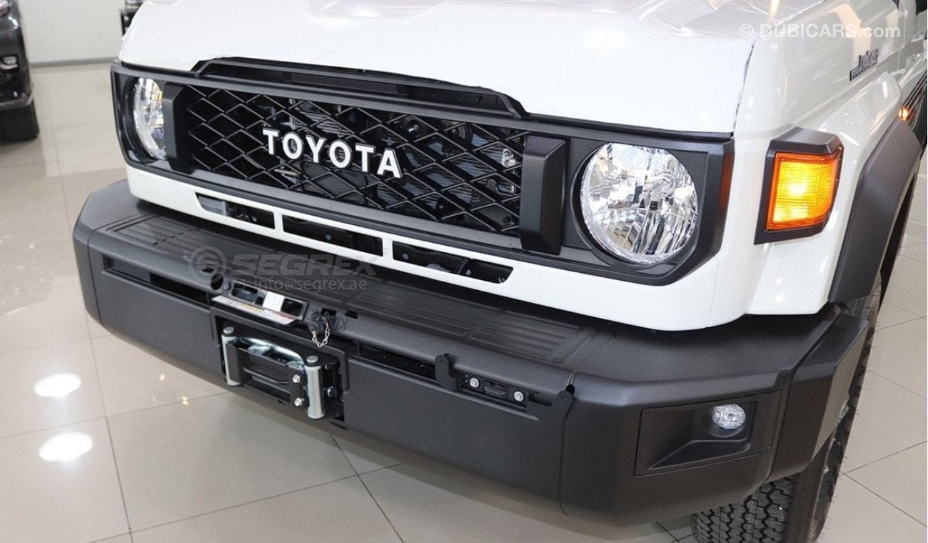 تويوتا لاند كروزر هارد توب TOYOTA LC71 4.0L FULL EQUIPO GASOLINA TA 2024