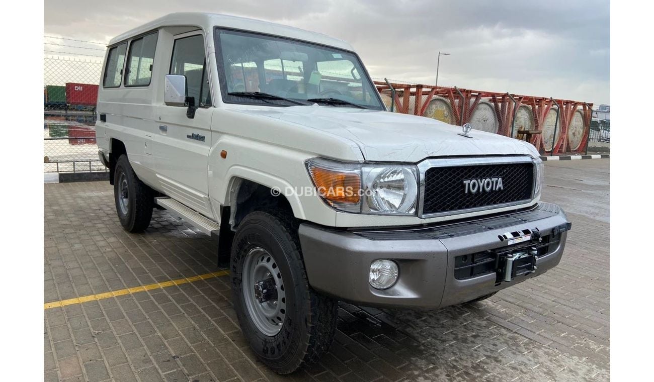 New Toyota Land Cruiser Hard Top LC78 4.0L PETROL 3 DOOR WITH POWER ...