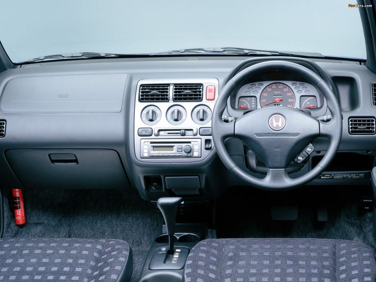 هوندا لوجو interior - Cockpit